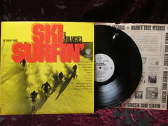 Avalanches - Ski Surfin'